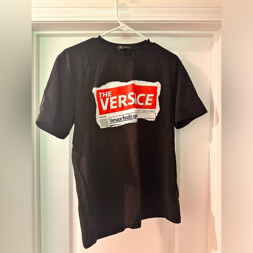 Authentic Versace Newspaper T-Shirt Black Size Large - Used, Good Condition
